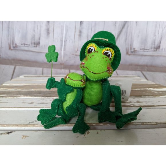 Annalee Proud To Be Green Frogs St Patrick’s Day I - Picture 1 of 6